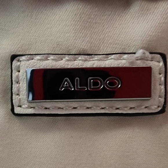 NWT. Aldo White Purse. - Picture 10 of 16